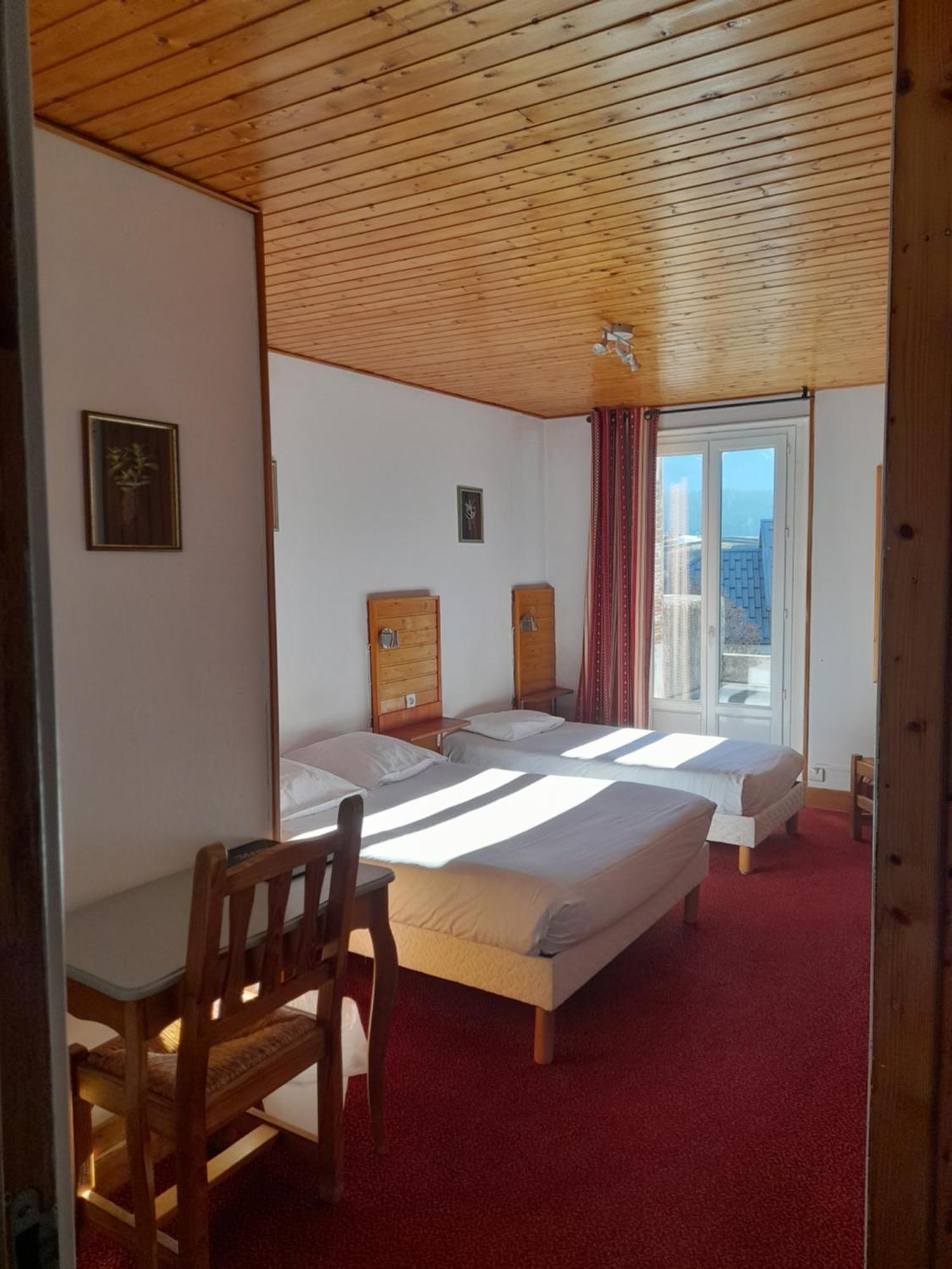 Hotel Du Centre فيلارد دي لانس المظهر الخارجي الصورة